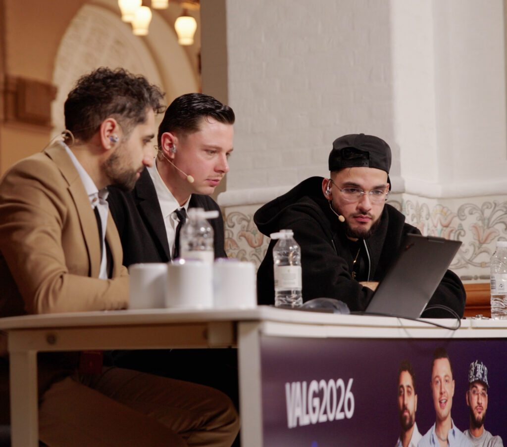 Billede af politisk kommentator Lawand, værte Sigge og medvært, Håb.